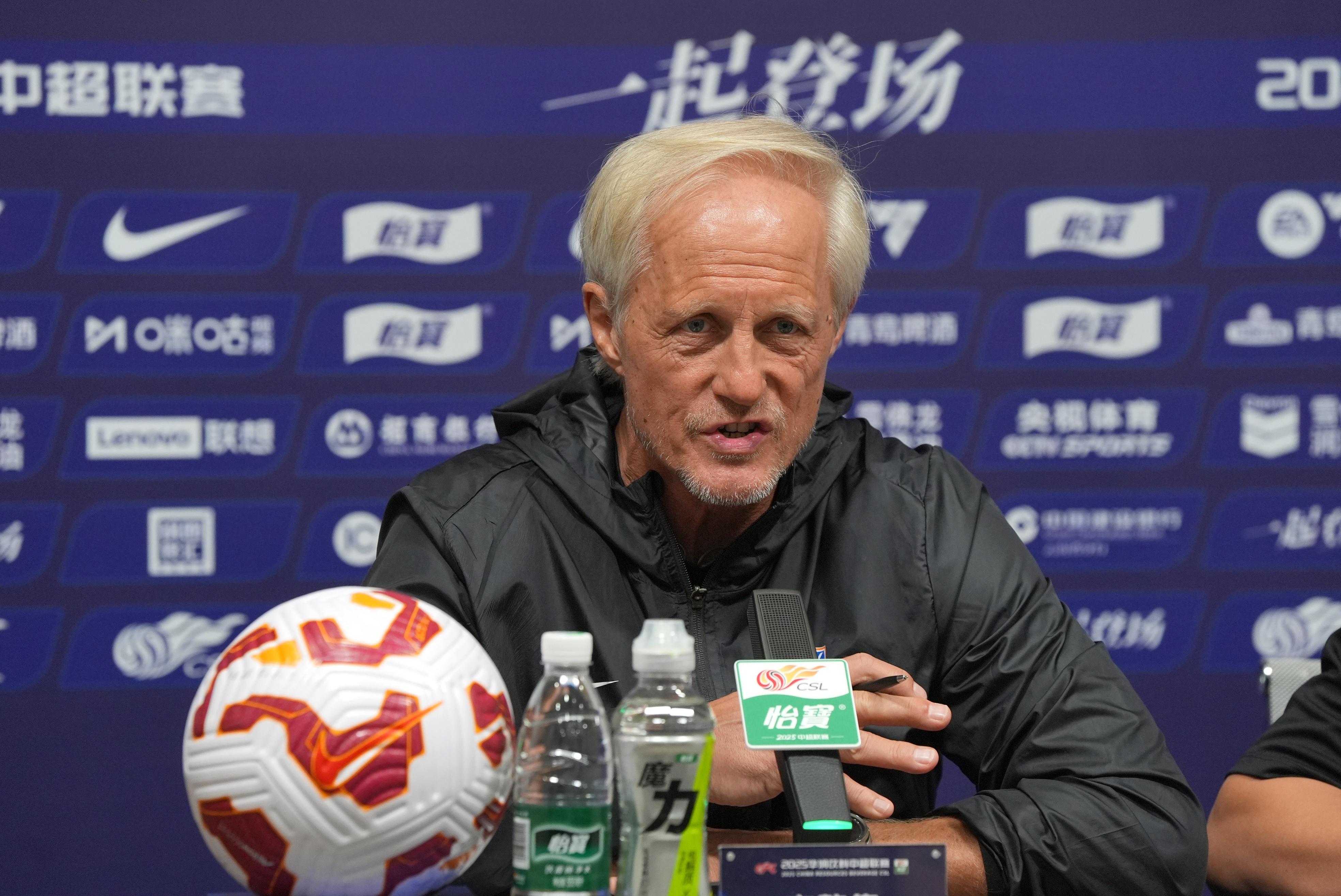 玉昆主帅：进攻是球队排第8原因 红军米兰拜仁都踢了20年攻势足球